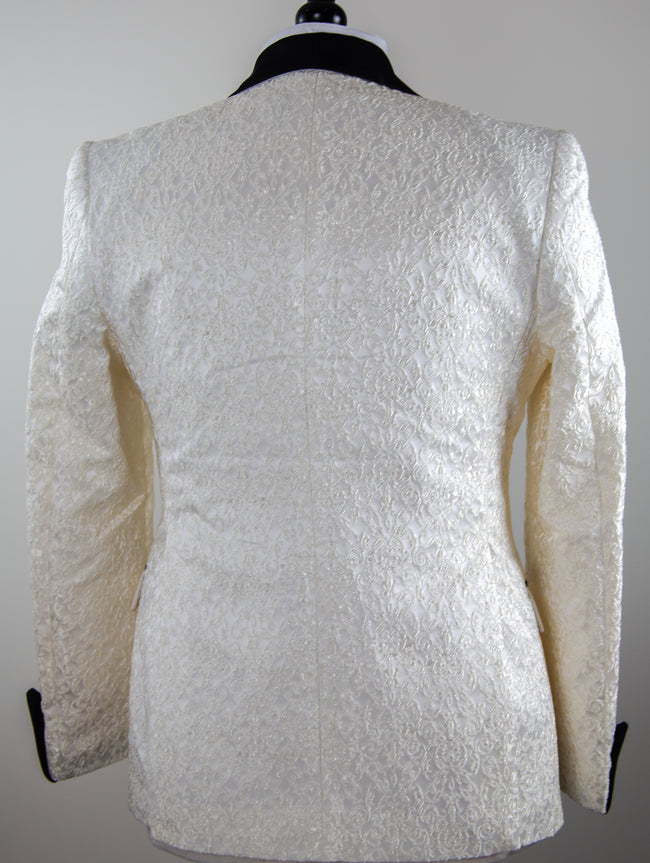 Cambrian rich Tuxedo Black & White