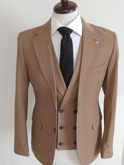 Motana British Khaki suit